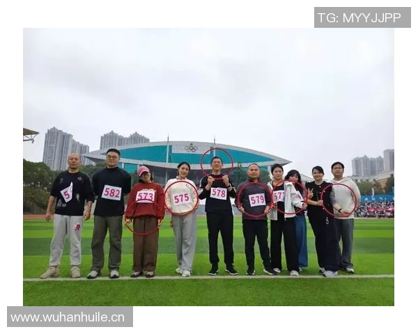 以体育精神为核心展现拼搏与团结助力个人成长与社会和谐发展的全新探索