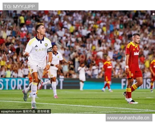 以进球为核心探讨足球比赛中的关键时刻与战术运用